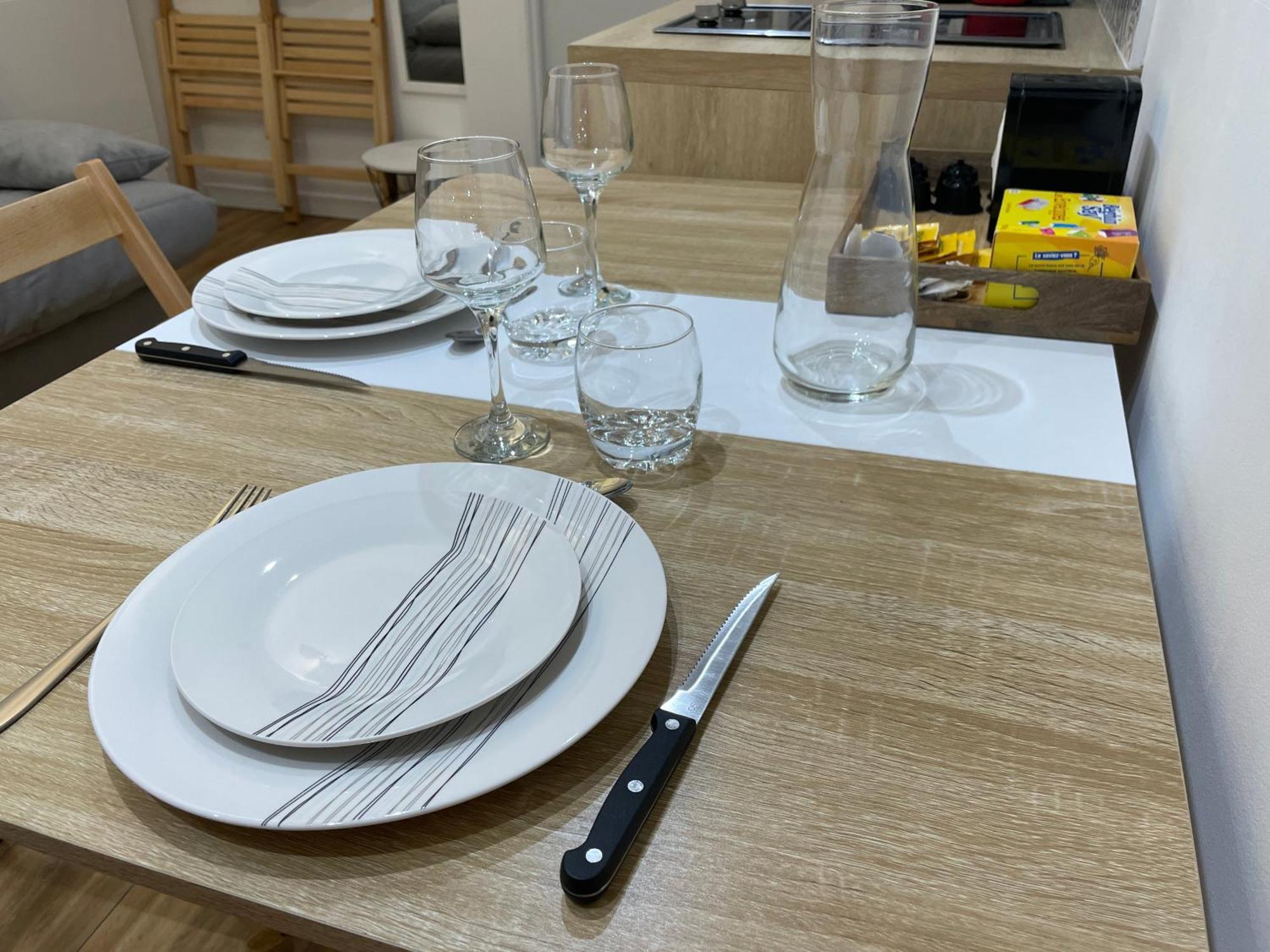 Chez Jean-Yves Et Zoe - La Dolce Vita - Au Calme, Tres Propre, Proche Parkings Niort Esterno foto